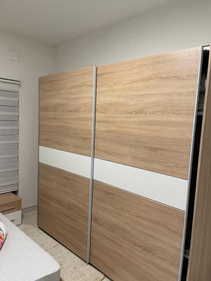 Apartman Cuprija Cazin Esterno foto